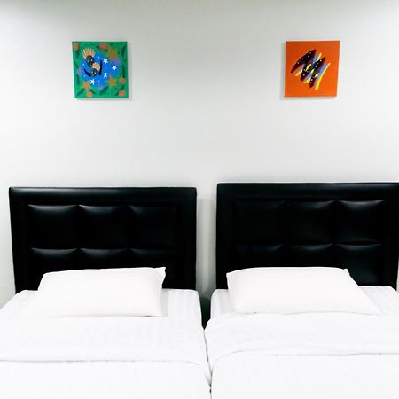 Suksomboon Residence Bangkok Luaran gambar