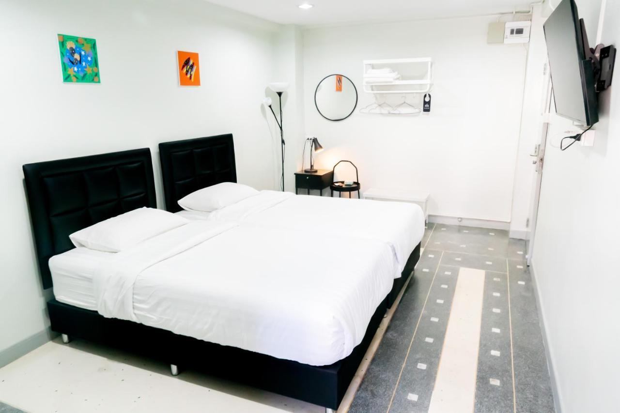 Suksomboon Residence Bangkok Luaran gambar