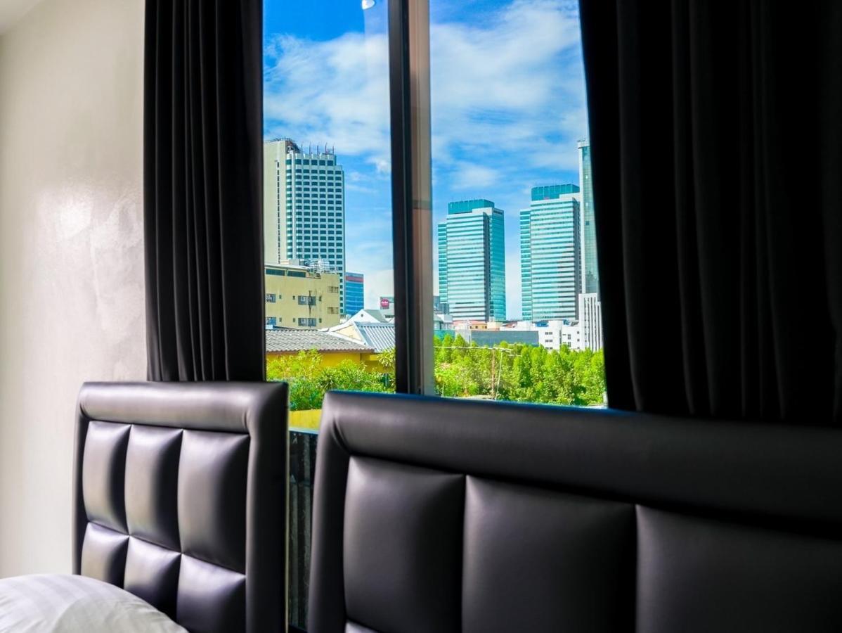 Suksomboon Residence Bangkok Luaran gambar